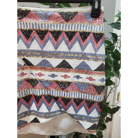 Bebe Women's Multicolor 100% Polyester Back Zip Sequin Tulip Mini Skirt X-Small - Picture 3 of 12